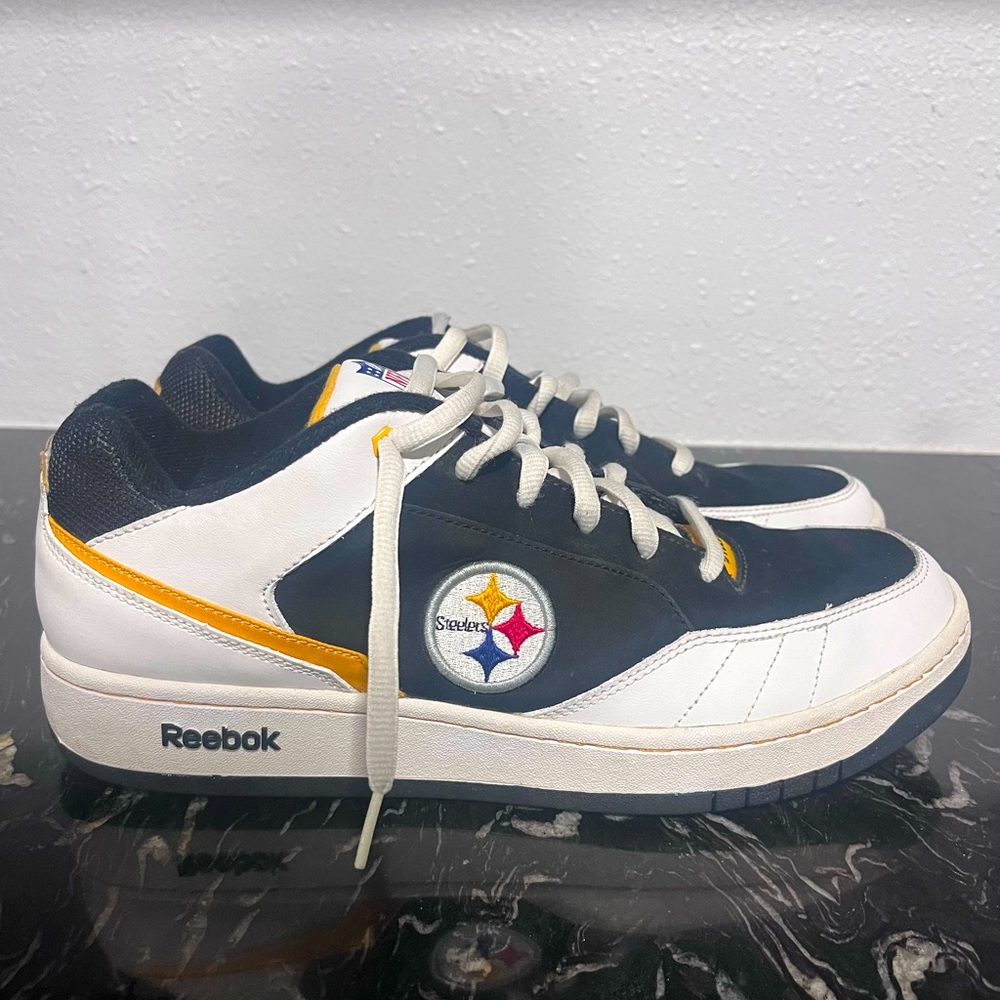 Reebok NFL Pittsburgh Steelers Size Men’s 12 Barely Worn!